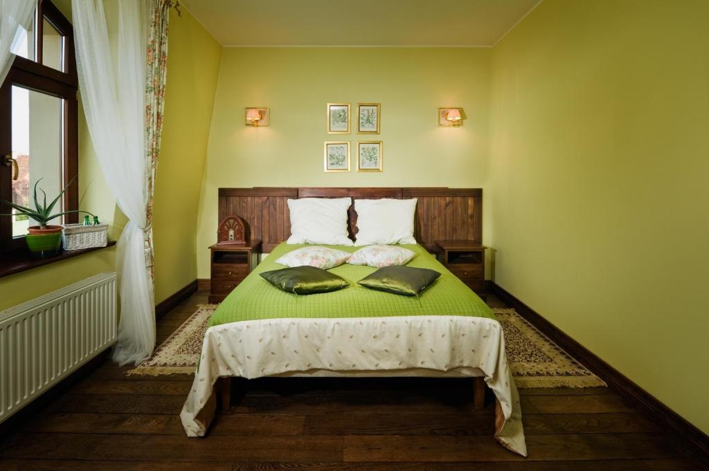 Villa Cztery Pory Roku Zbaszynek Bilik gambar